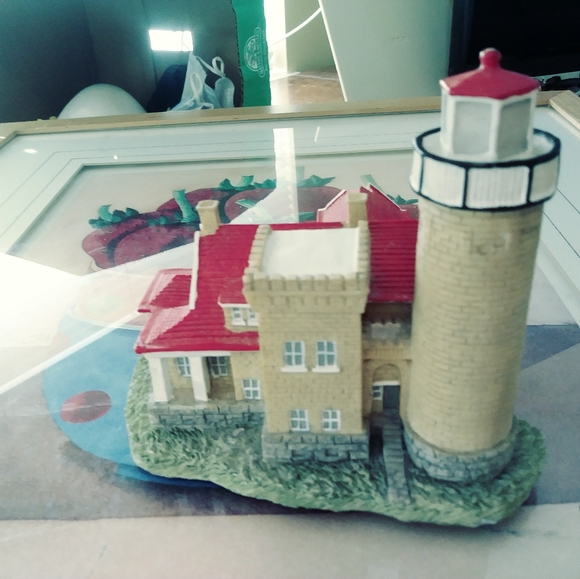 NEW LIGHTHOUSE BY SCAASIS - Picture 1 of 3